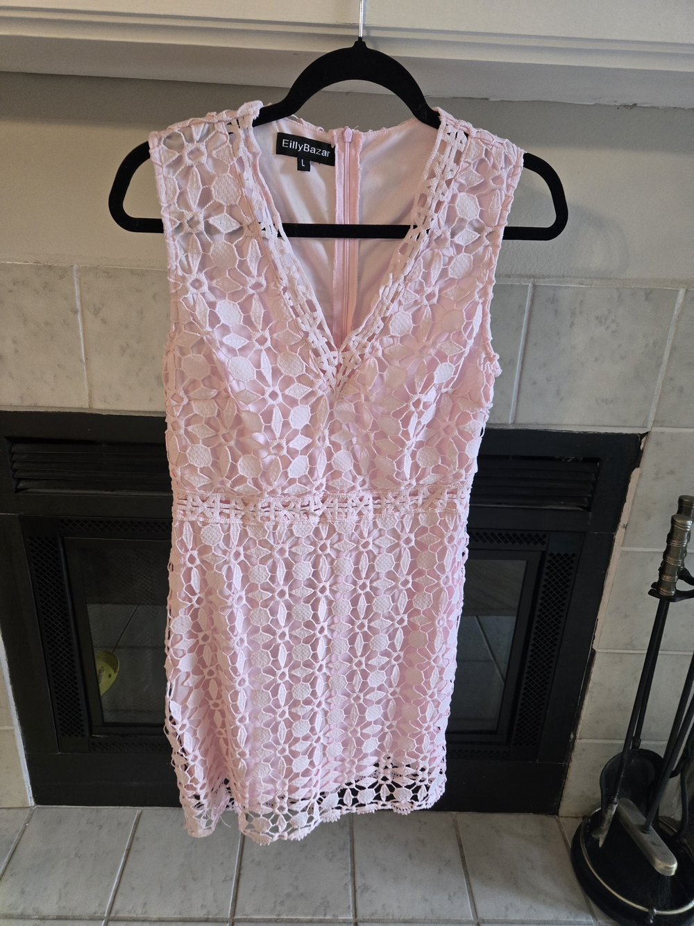 EillyBazar Pink Lace V‑Neck Midi Dress